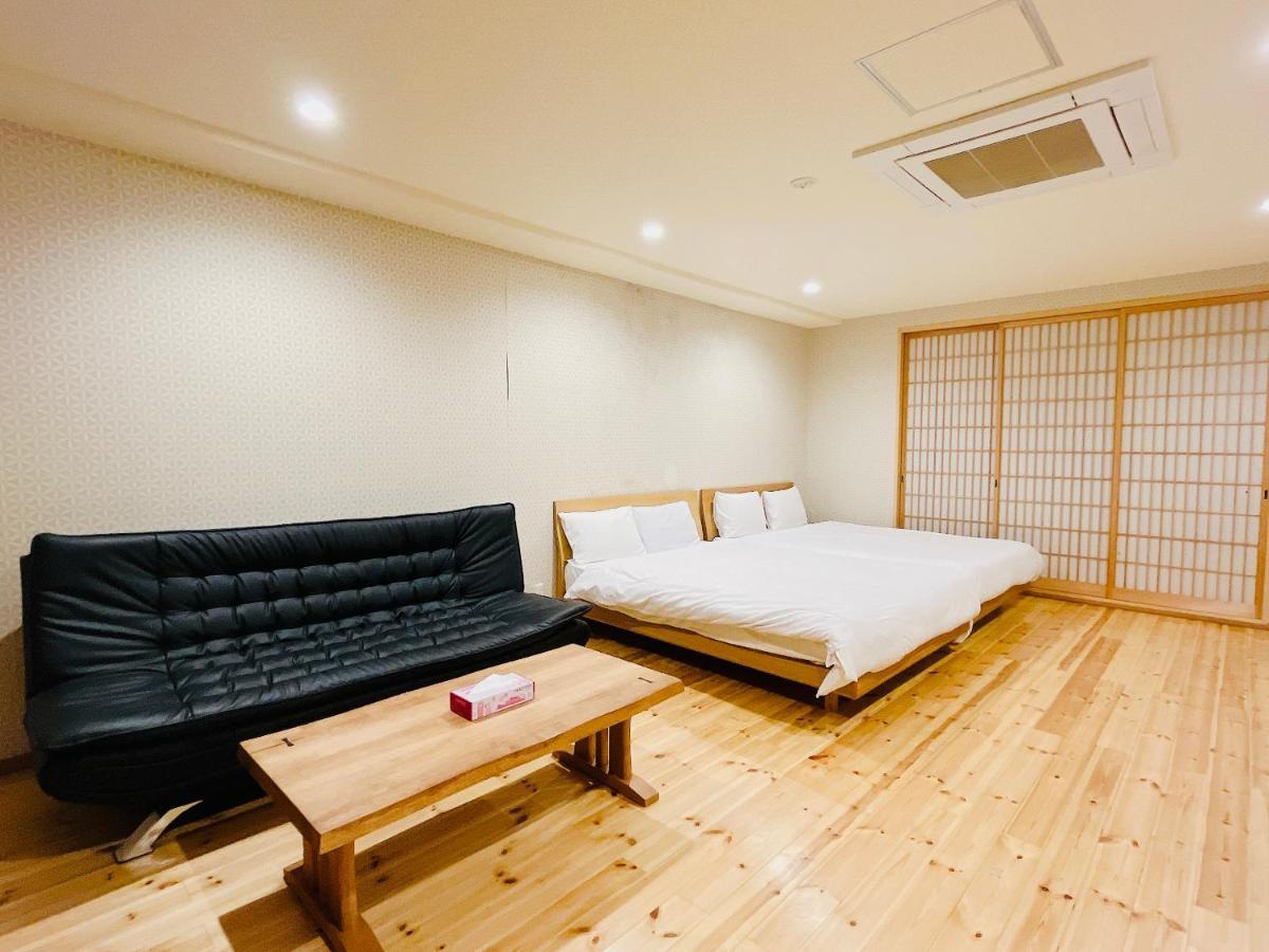 Shimanouchi Luxury Apartment Ōsaka Exterior foto